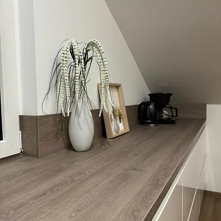 Wunderschoene Moderne Mit 2 Schlafzimmern Apartmán Braunfels