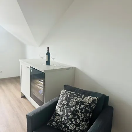 Wunderschöne Moderne Mit 2 Schlafzimmern Apartment *