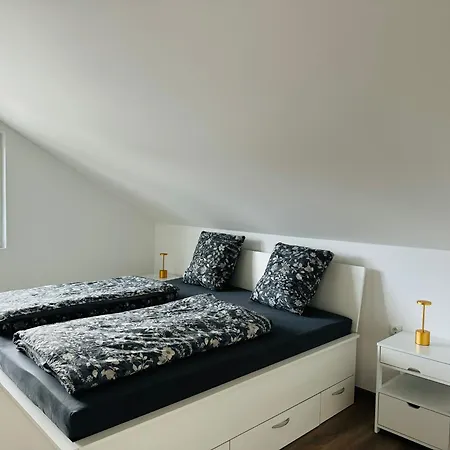 Wunderschoene Moderne Mit 2 Schlafzimmern Apartment Braunfels