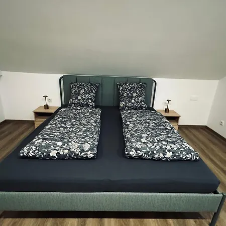 Wunderschoene Moderne Mit 2 Schlafzimmern Braunfels