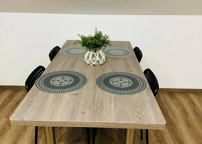 Wunderschoene Moderne Mit 2 Schlafzimmern