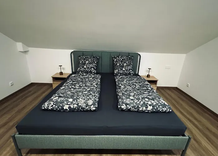 Wunderschoene Moderne Mit 2 Schlafzimmern Braunfels